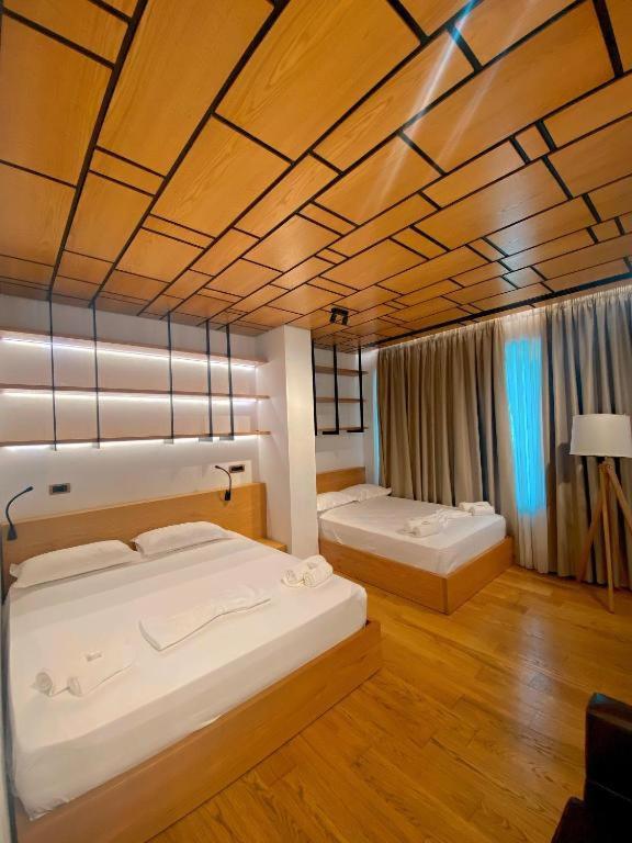 Crown Boutique Hotel Durres Exterior photo